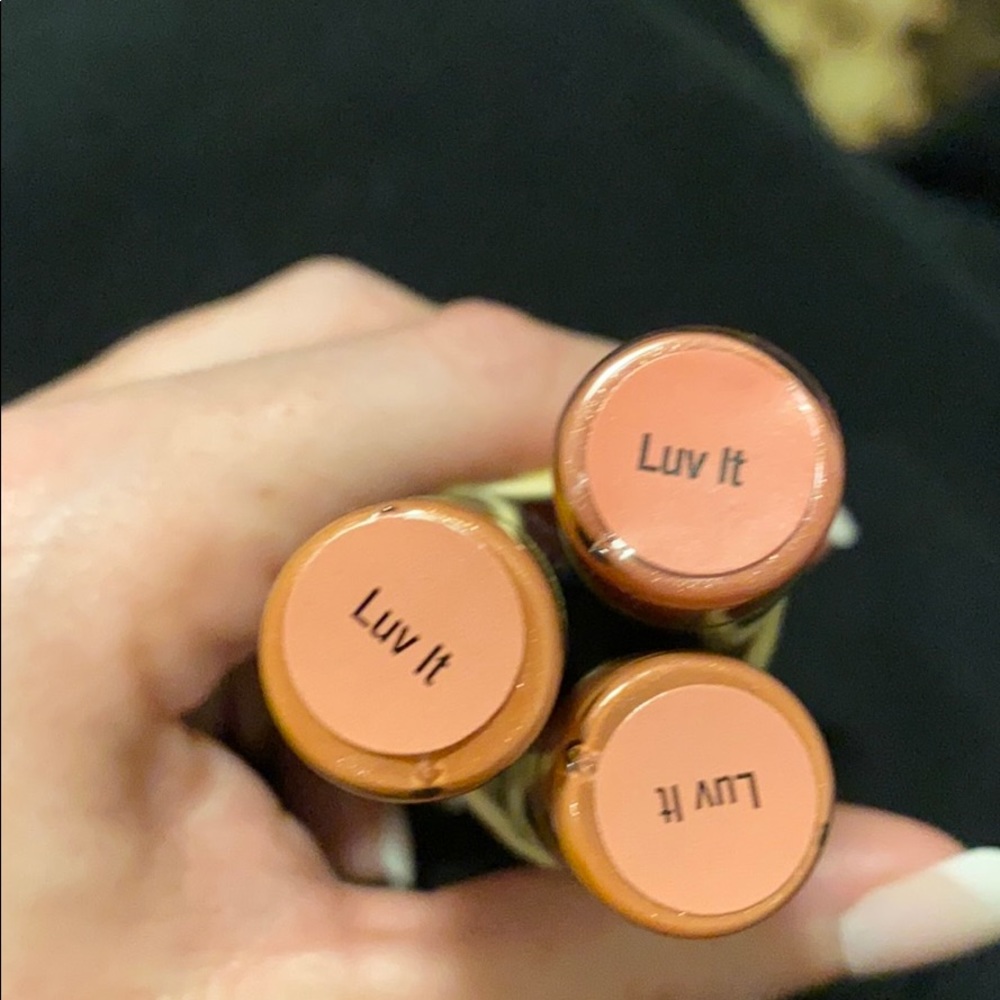 Lipsense Luv it